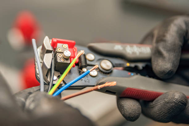 Best 24-Hour Electrician  in Tillamook, OR